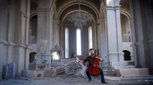 Виолончелист Севак Аванесян исполняет «Крунк» Комитаса в соборе Казанчецоц ,Шуши.