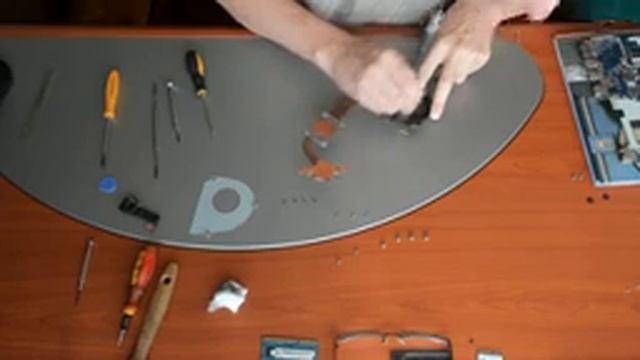 Disassembly Acer Aspire E1 571G 33114G50Mnks Q5WPH NXM7CEU033