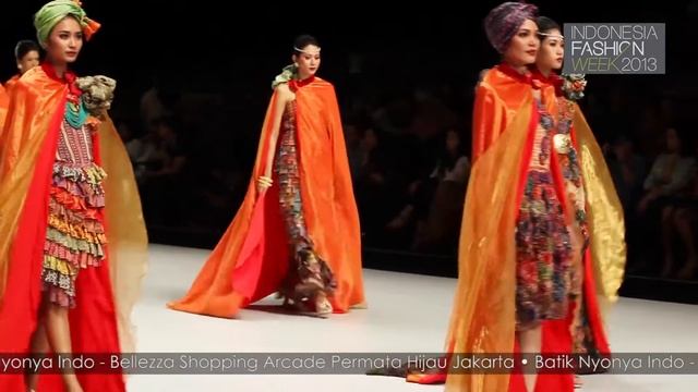 Batik: Best Indonesian Batik, Best Indonesian Embroidery  At Batik Nyonya Indo