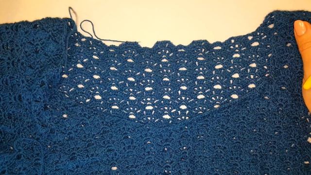 Женский джемпер крючком из Lanagold 800 Ч.7 Обвязка V горловины, низа изделия смотреть онлайн