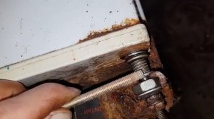 ремонт холодильник Бирюса двери