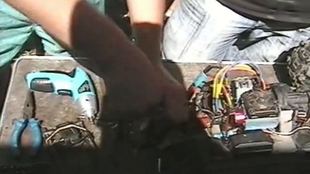 Мастер-класс по полевому ремонту узла Traxxas Summit 4WD от smart смотреть онлайн