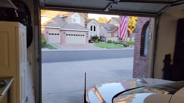 Reprogram your Clicker Keypad for your Chamberlain Liftmaster Professional Garage Door opener смотреть онлайн