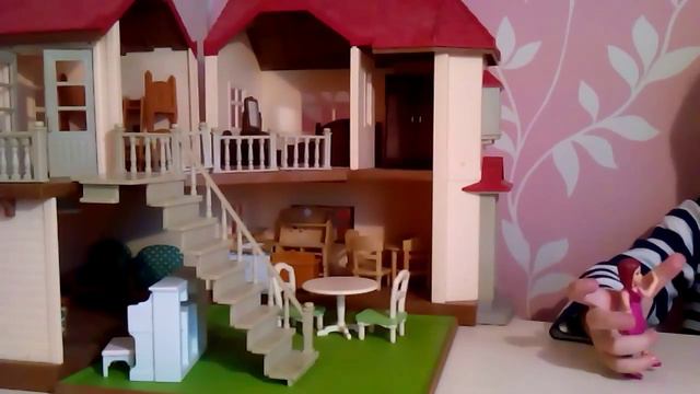Обустраиваем домик Сильвания Фэмили Sylvanian Families 2752 Equips House Sylvanian Families 2752 смотреть онлайн