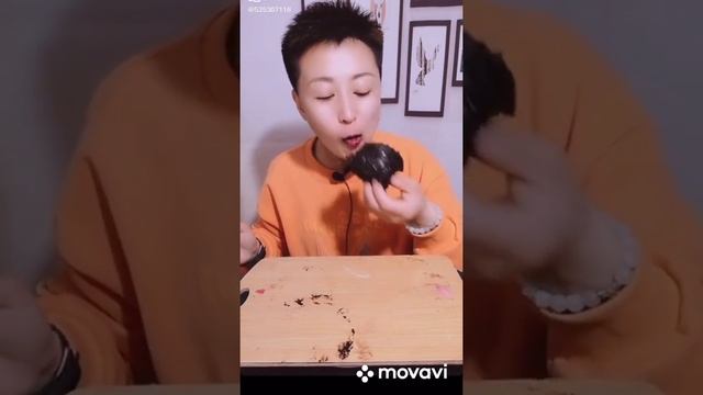 КИТАЙЦЫ ЕДЯТ НА КАМЕРУ!!! ???? смотреть онлайн