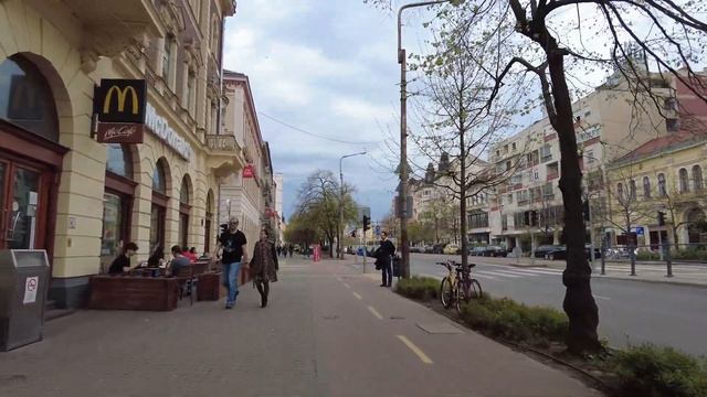 Walking Tour in Debrecen, Hungary - [4k Ultra HD 60fps ] смотреть онлайн