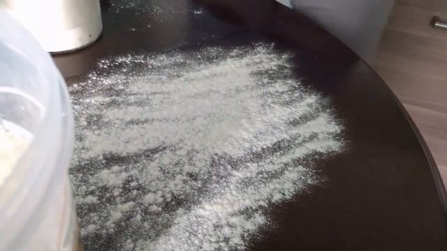 Саша и Маша пекут хлеб смотреть онлайн