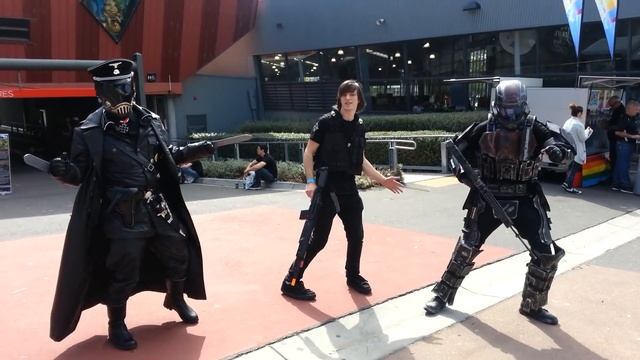 Karl Ruprecht Kroenen Cosplay Flaunting It at Melbourne Supanova 2014 смотреть онлайн