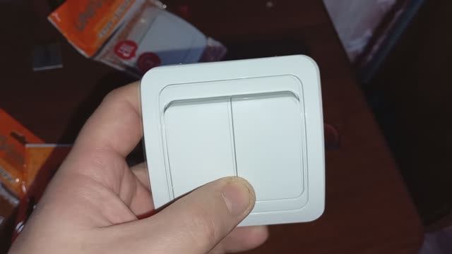 Замена двухклавишного выключателя света смотреть онлайн