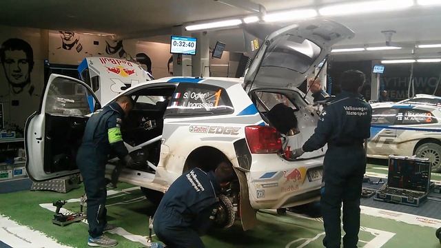 Ogier's Volkswagen Polo WRC in Friday flexi service at the 2014 Rally of Poland смотреть онлайн