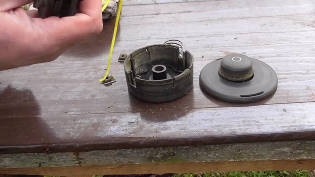 Как поменять леску в триммере или замена лески в шпуле