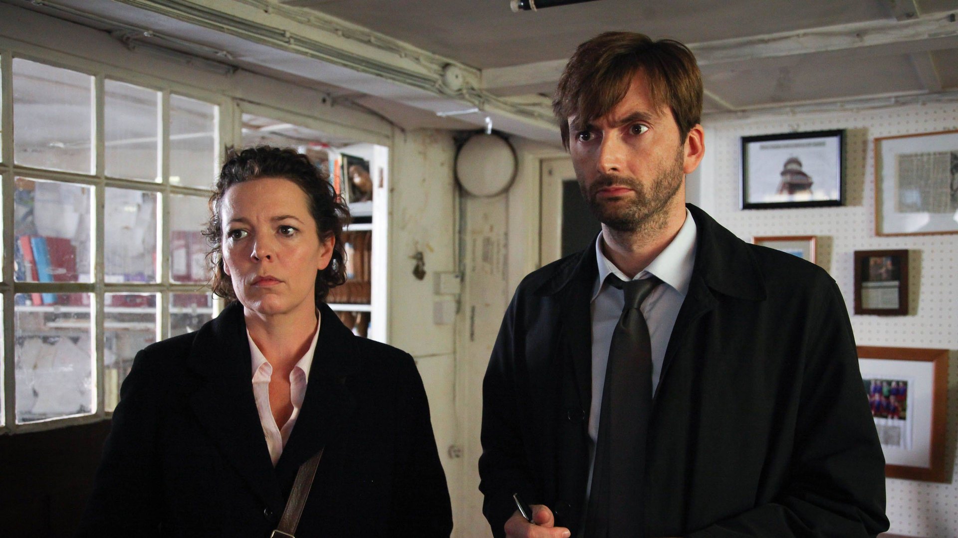 Убийство на пляже - 2 сезон 1 серия / Broadchurch смотреть онлайн