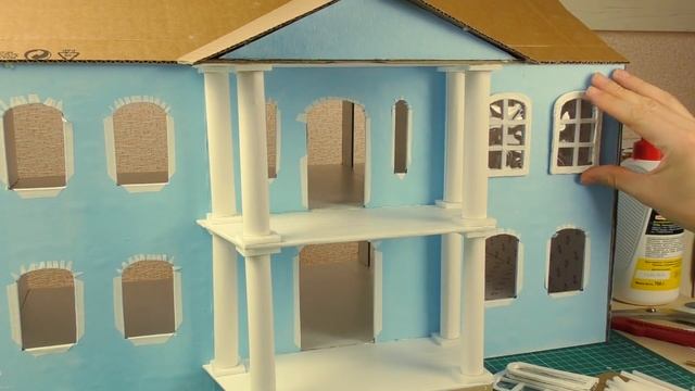 DIY Miniature Dollhouse using a cardboard box смотреть онлайн