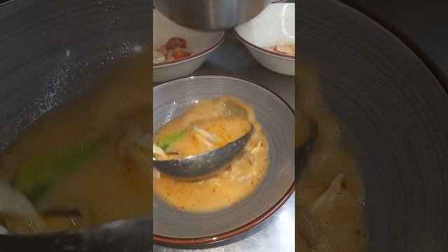 суп том -ям  .