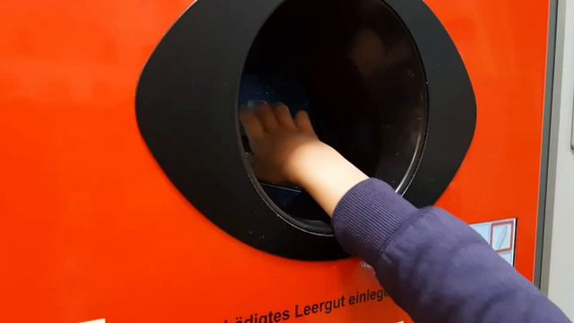 😱😅 Как сдают бутылки в Германии смотреть онлайн