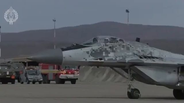 МиГ-29 улетели из Словакии в Украину смотреть онлайн