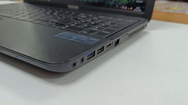 Ноутбук Toshiba Satellite C850D смотреть онлайн