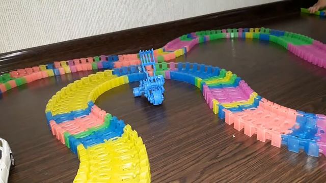 Машина дорога Гибкий трек Car road. смотреть онлайн