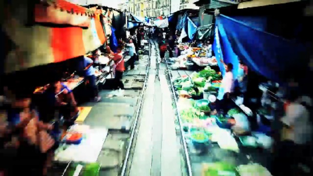 Рынок на железной дороге HD смотреть онлайн