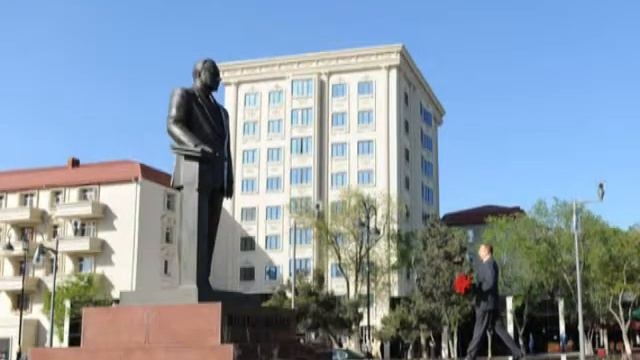 Ильхам Алиев принял участие в открытии ряда объектов в Сумгайыте смотреть онлайн