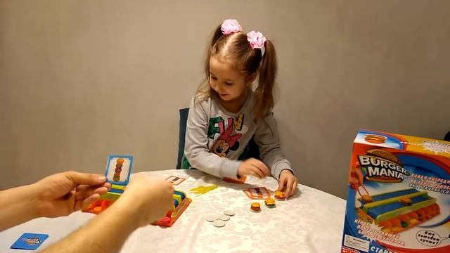 Бургер мания челлендж. Sofiya готовит мини-бургеры. Burger mania challenge смотреть онлайн