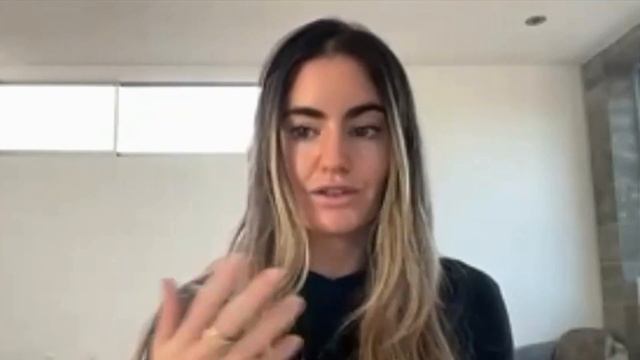 Royal Jelly: Fertility Game Changer? w/ Carly Stein Kremer | The Art Of Being Well | Dr. Will Cole смотреть онлайн