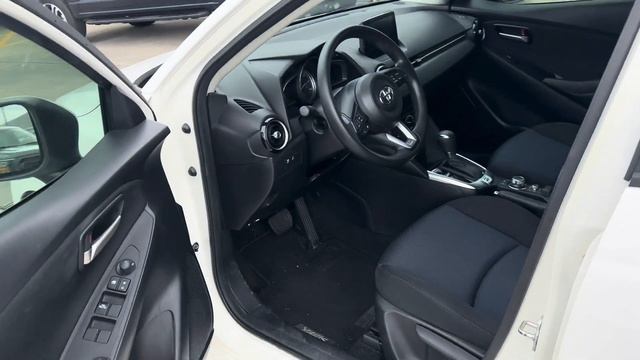 The Car They Don’t Dare Make Again | It Was TOO Good For This World Anyway | Toyota Yaris Review смотреть онлайн