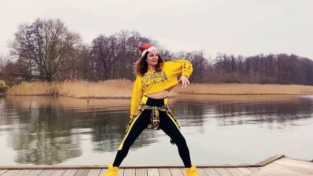? Everyday Is Christmas by Sia ? Zumba Stretching / Cool Down by Inka Brammer смотреть онлайн