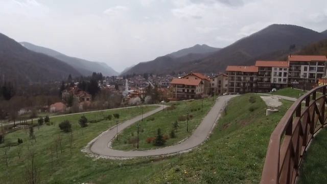 ПАРК Фруктовый Сад Санатория Беларусь в Красной Поляне. Смотровая площадка..mp4 смотреть онлайн