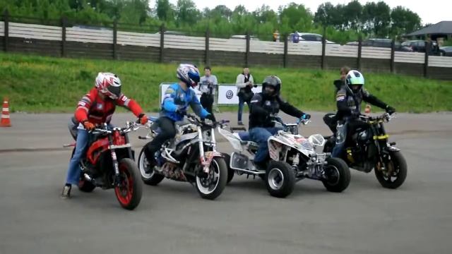 Мотоцикл, квадроцикл дрифт. VAG2015 смотреть онлайн