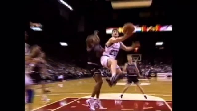 1 Hour of Rare Old School Chicago Bulls HEATED Moments смотреть онлайн