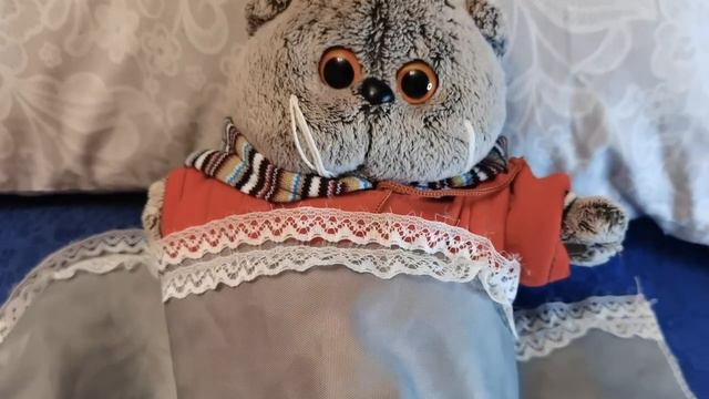 БАСИК ГУЛЯЛ И ЗАБОЛЕЛ / БАСИКУ ДАЮТ ЛЕКАРСТВО И ДЕЛАЮТ УКОЛ смотреть онлайн