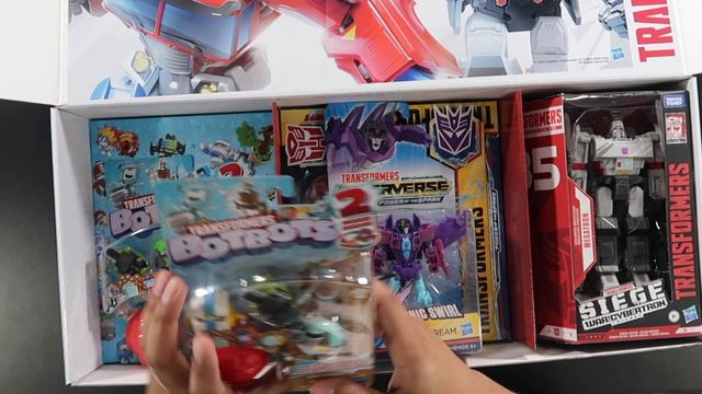 UNBOXING Transformers 35th Anniversary SURPRISE BOX - Cartoon Optimus Prime And Megatron Hasbro