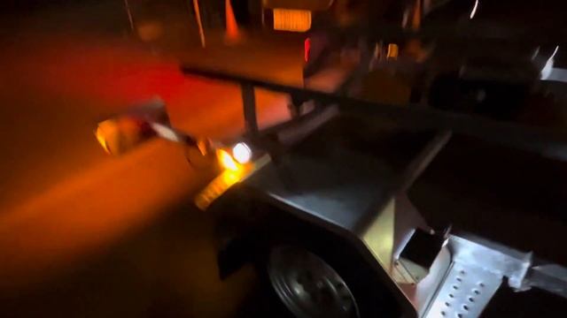 Светодиодная оптика на лодочном прицепе ЛАВ 81015С смотреть онлайн