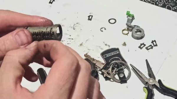 Как сделать все личинки замков под один ключ. ПЕРЕБРАТЬ личинку замка если потерял ключ