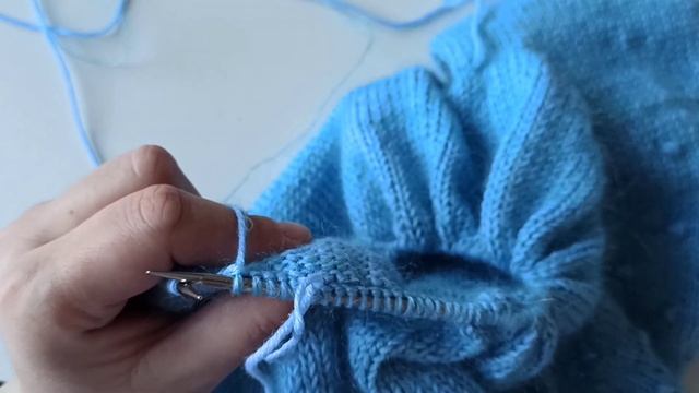 Присоединение новой нити при вязании спицами смотреть онлайн