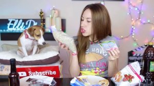 elli di пробуем человеческие собачьи вкусняшки вместе с Джиной