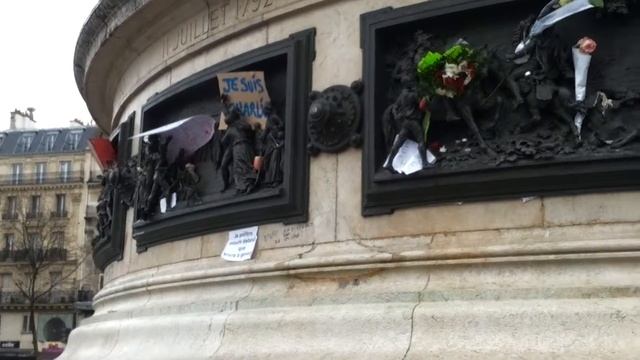 Париж 9 января 2014 годы, площадь Революции смотреть онлайн