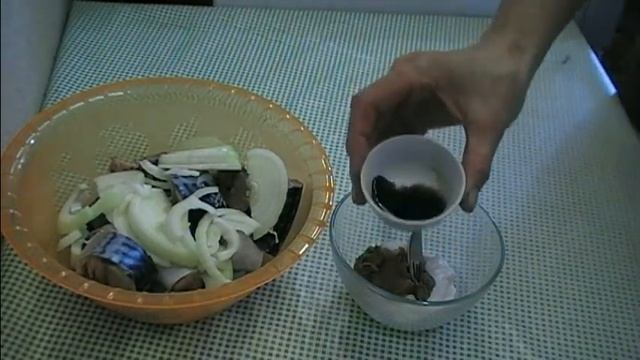 СКУМБРИЯ В ДУХОВКЕ В СМЕТАННО ГОРЧИЧНОМ СОУСЕ. Самый вкусный рецепт скумбрии. смотреть онлайн