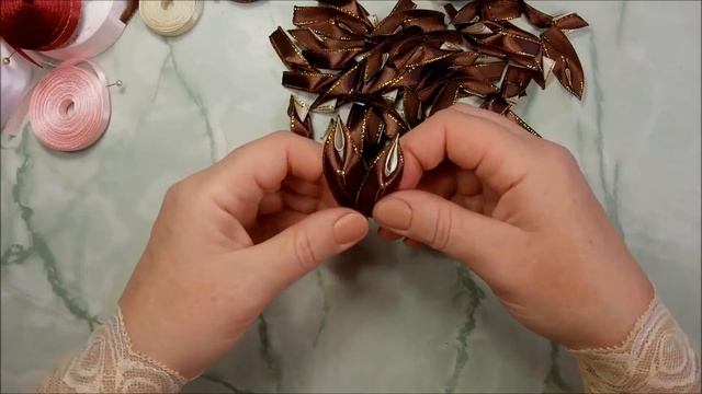 Цветы из узких лент, канзаши смотреть онлайн