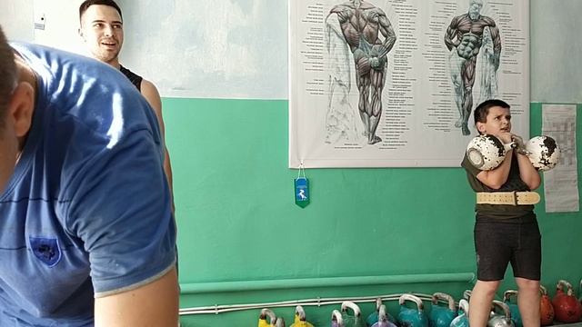 Гиревой спорт. Толчок интервалка, работа в парах. смотреть онлайн