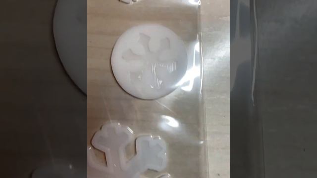 Силиконовые наклейки / снежинки разных размеров / Новогодние наклейки на окна / Снежинки - наклейк смотреть онлайн