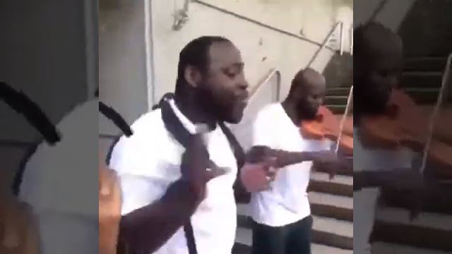 Зачитал рэп под скрипку смотреть онлайн