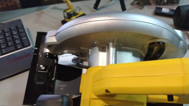 SERRA CIRCULAR DEWALT смотреть онлайн