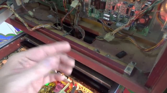 Repairing Bally's Famous SQUAWK And TALK Sound Board - 1981 Medusa Pinball Machine PCB Diagnosis смотреть онлайн