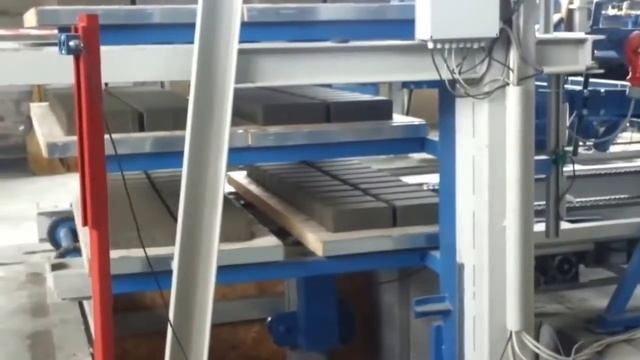 Запуск вибропресса VPS 2000-2500 GTA и накопителей VLP10 смотреть онлайн