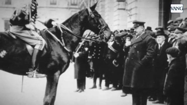 Les quatre columnes de Puig i Cadafalch смотреть онлайн