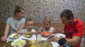 СЕМЕЙНЫЙ МУКБАНГ ЗАПЕКАНКА | FAMILY MUKBANG CASSEROLE #casserole #mukbang #StepFamily #мукбанг