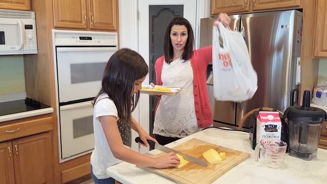 How to make a pineapple smoothie смотреть онлайн