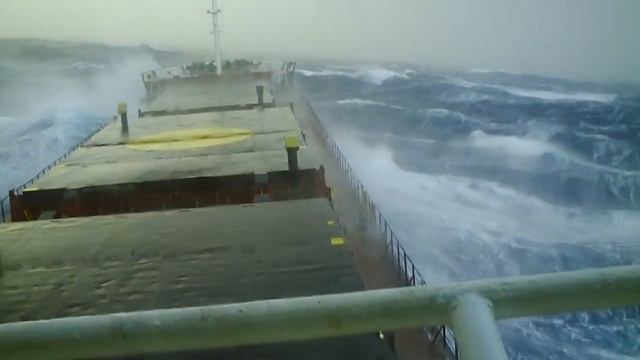 Ship in Storm | Merchant Navy Ship In Monster Waves (Storm Force 12) смотреть онлайн